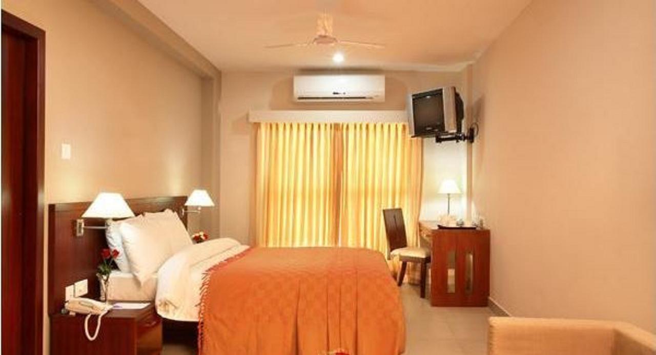 Hotel Broad Bean Cochin à Kochi Extérieur photo